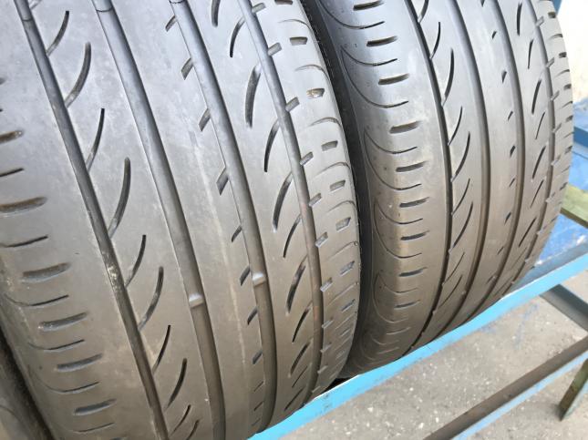 235/35 R19 Pirelli p zero Nero