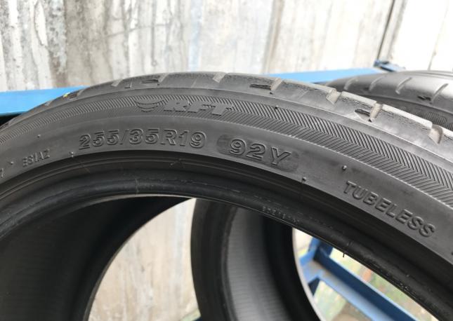 255 35 19 Bridgestone Potenza s001 RFT 2шт