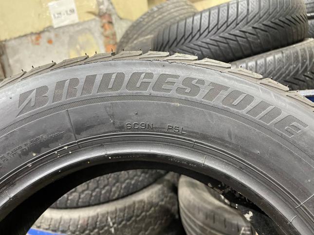 195/65 R15 Bridgestone Blizzak LM-32 зимние нешипованные