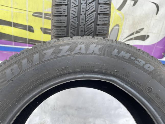 225/55 R16 Bridgestone Blizzak LM-30 зимние нешипованные