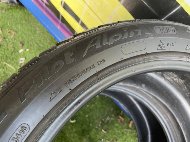 265/40 R19 Michelin Pilot Alpin PA4 зимние нешипованные