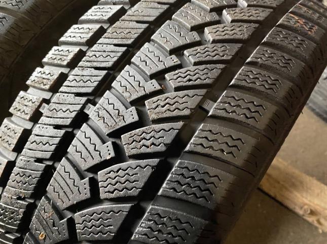 Пара 235/55R17 Ovation W586