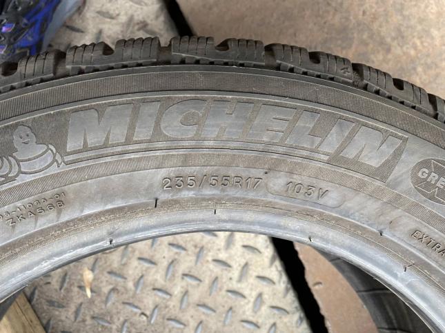 Комплект 235/55R17 Michelin pilot Alpin PA4