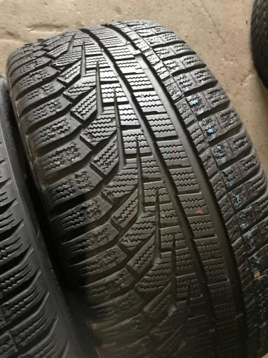 235 40 r19 Hankook Winter I cept Evo2