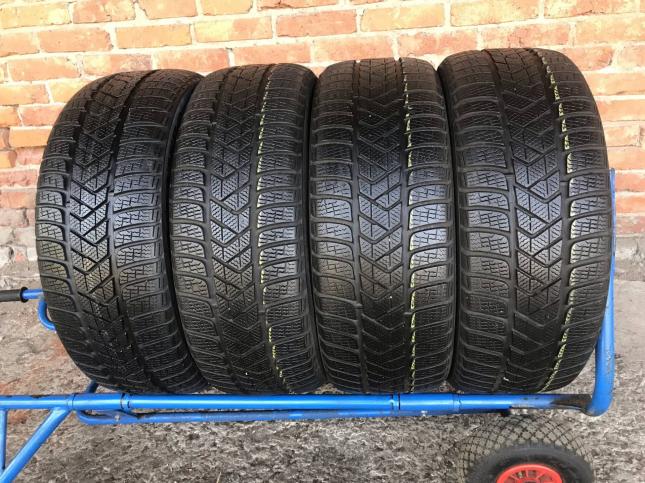 235/40 R19 Pirelli Winter Sottozero 3 зимние нешипованные