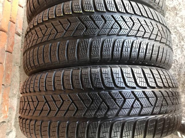 235/40 R19 Pirelli Winter Sottozero 3 зимние нешипованные