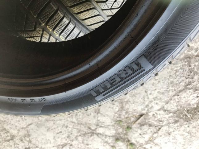 235/40 R19 Pirelli Winter Sottozero 3 зимние нешипованные