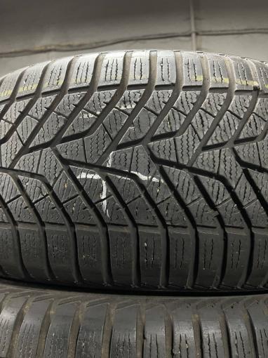 265/60 R18 Yokohama BluEarth Winter V905 зимние нешипованные