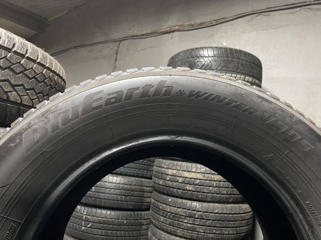 265/60 R18 Yokohama BluEarth Winter V905 зимние нешипованные