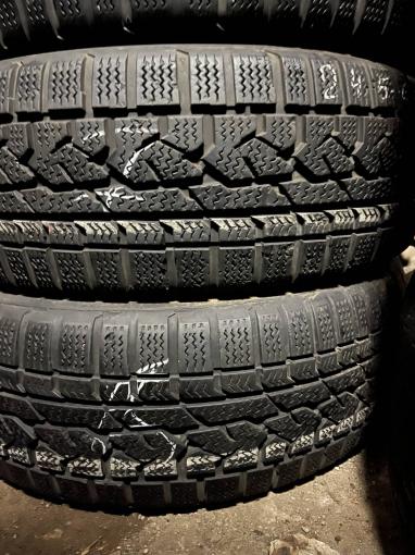 245/60 R18 Kumho I'Zen RV Asymmetric зимние нешипованные