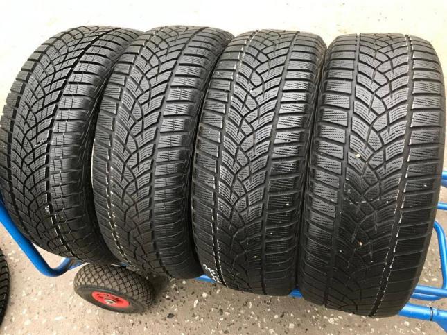 225/45 R18 Goodyear UltraGrip Performance Gen-1 зимние нешипованные