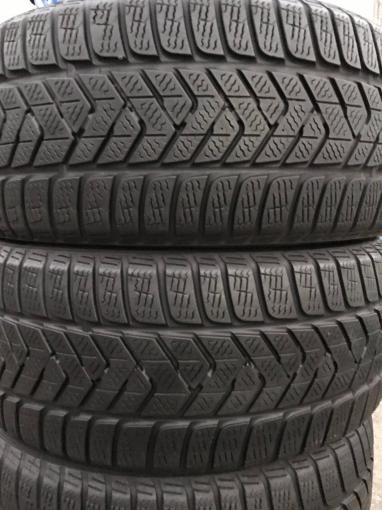 225/40 R18 Pirelli Winter Sottozero 3 зимние нешипованные