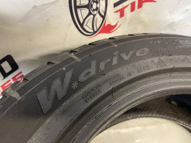 215/55 R18 Yokohama W.Drive V902A зимние нешипованные