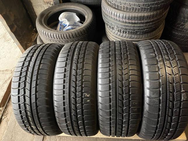 Комплект 235/55R17 Roadstone WinGuard sport