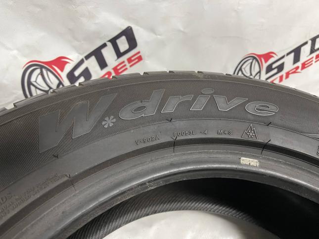 225/60 R17 Yokohama W.Drive V902 зимние нешипованные