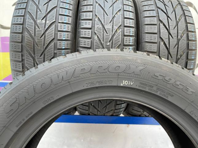 225/55 R17 Toyo Snowprox S953 зимние нешипованные