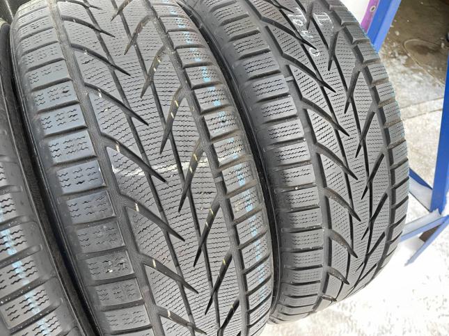 225/55 R17 Toyo Snowprox S953 зимние нешипованные