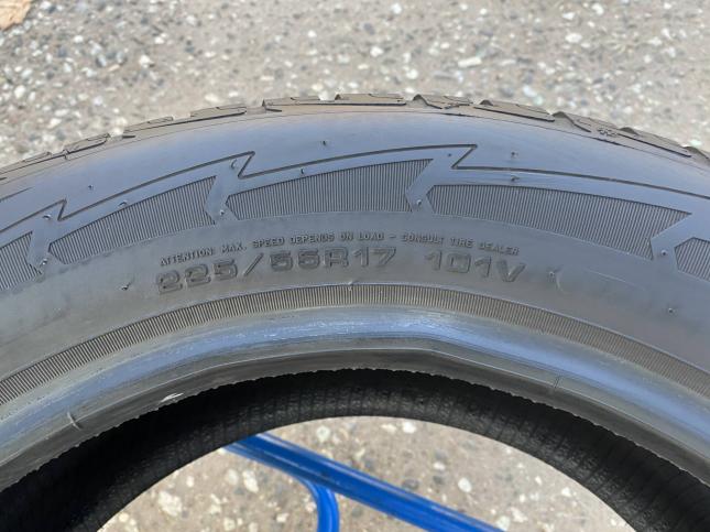 Комплект 225/55R17 Goodiear UltraGrip perform.