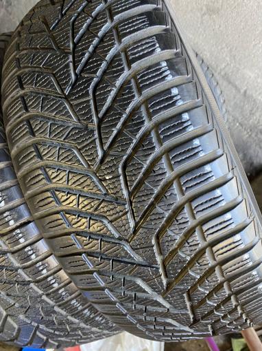 225/50R17 Yokohama W Drive V-905 Пара