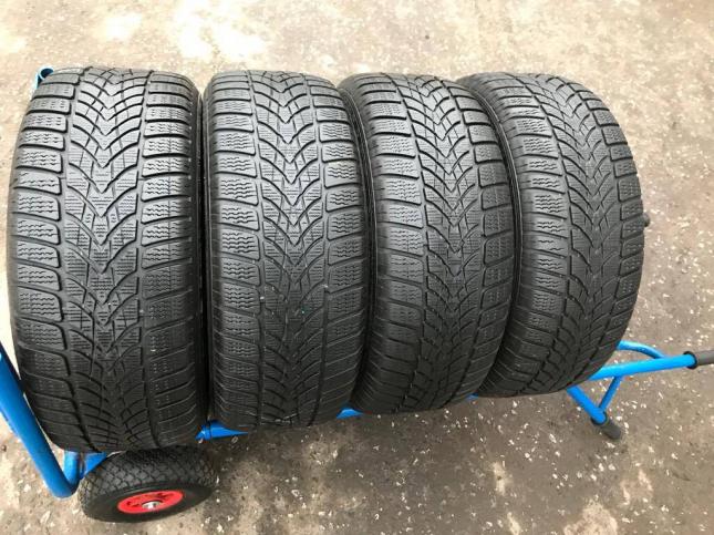 225/45 R17 Dunlop SP Winter Sport 4D