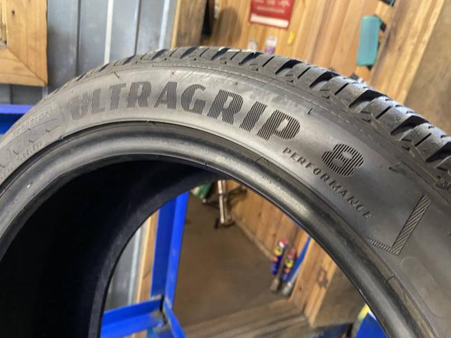 225/45R17 Goodyear Зима комплект Липучка