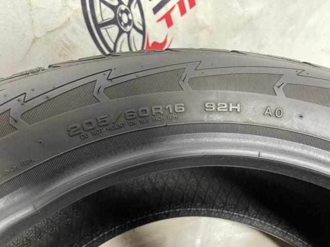 205/60 R16 Goodyear UltraGrip Performance Gen-1 зимние нешипованные