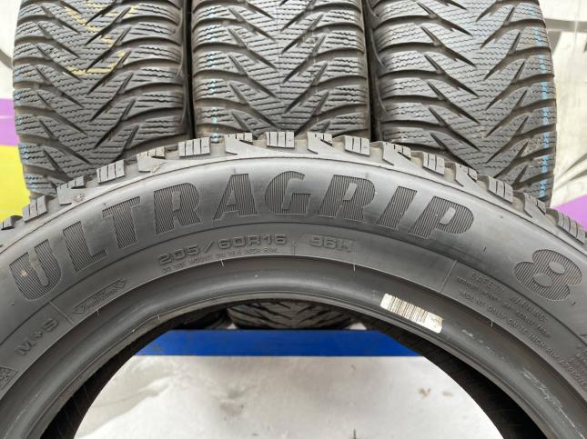 205/60 R16 Goodyear UltraGrip 8 зимние нешипованные