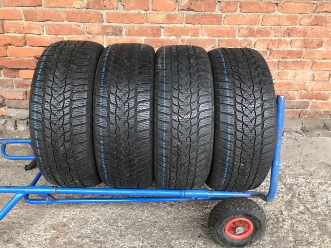 215/55 R16 Goodyear UltraGrip Performance 2 зимние нешипованные