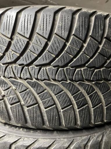 265/35 R18 Kumho WinterCraft WP71 зимние нешипованные