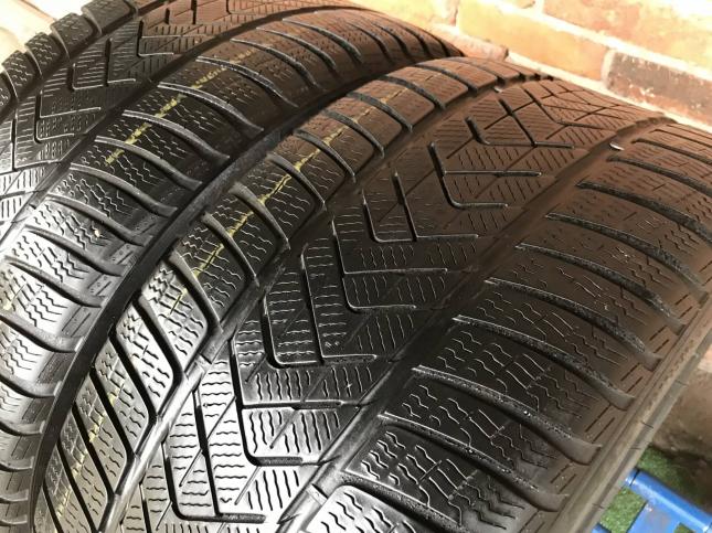 255/40 R18 Pirelli Winter Sottozero 3 зимние нешипованные