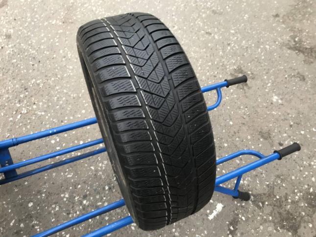 225/40 R19 Pirelli Winter Sottozero 3 зимние нешипованные