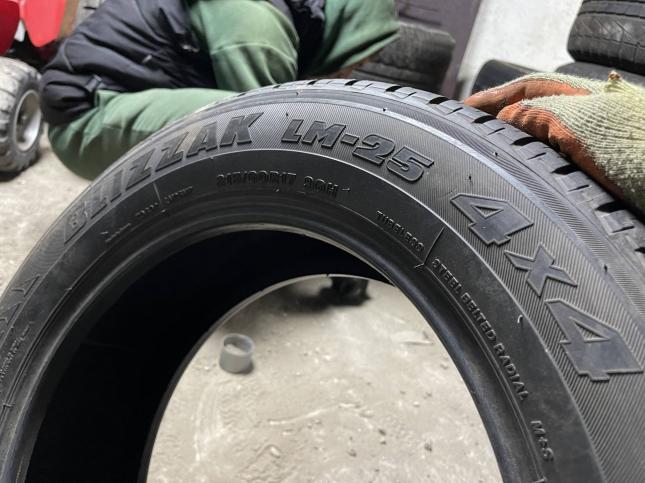 215/60 R17 Bridgestone Blizzak LM-25 4x4 зимние нешипованные