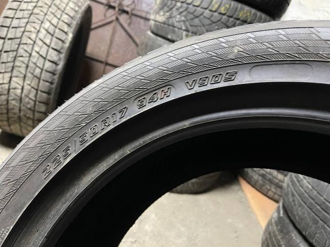 225/50 R17 Yokohama W.Drive V905 зимние нешипованные