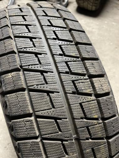 205/60 R16 Bridgestone Blizzak Revo2 зимние нешипованные