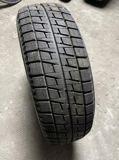 205/60 R16 Bridgestone Blizzak Revo2 зимние нешипованные