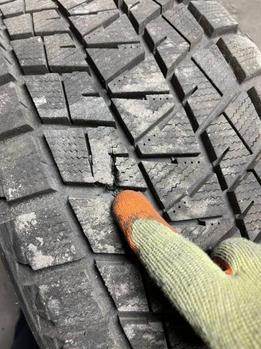 285/45 R22 Bridgestone Blizzak DM-V1 зимние нешипованные