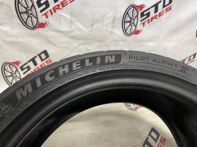 225/40 R19 Michelin Pilot Alpin PA5 зимние нешипованные