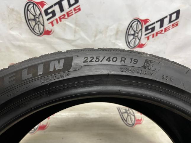 225/40 R19 Michelin Pilot Alpin PA5 зимние нешипованные