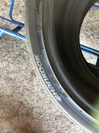 235 40 r19 Hankook Winter Icept Evo2