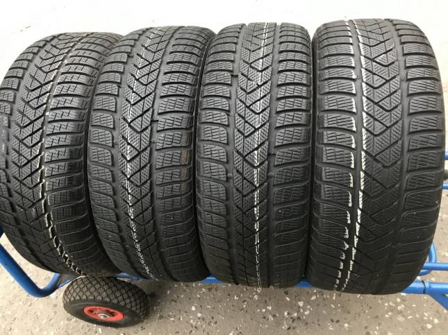 235/40 R19 Pirelli Winter Sottozero 3 зимние нешипованные