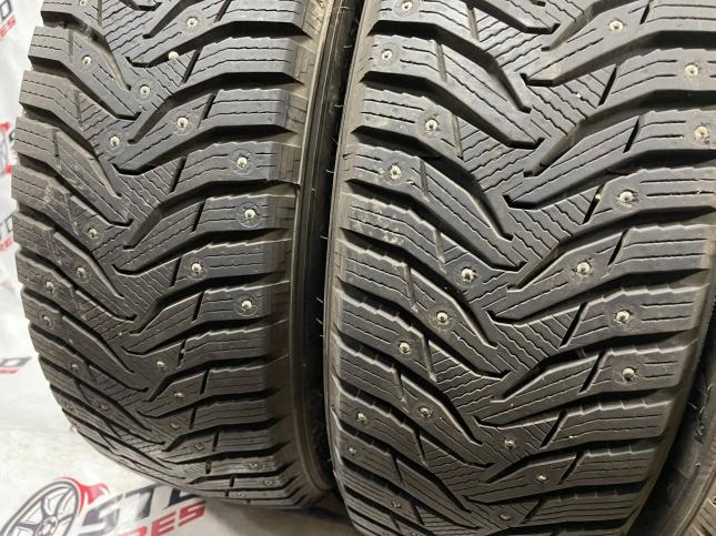 225/65 R17 Kumho WinterCraft SUV Ice WS31 зимние шипованные