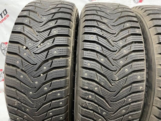 225/65 R17 Kumho WinterCraft SUV Ice WS31 зимние шипованные