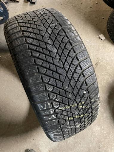 285/40 R23 Pirelli P Zero Winter 2 зимние нешипованные