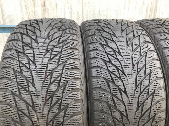 255/45 R18 Nokian Tyres Hakkapeliitta R2 зимние нешипованные