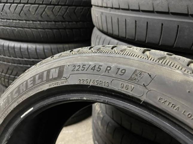 225/45 R19 Michelin Pilot Alpin 5 зимние нешипованные