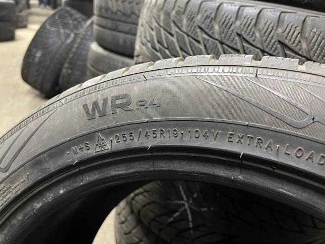 255/45 R19 Nokian Tyres WR A4 зимние нешипованные