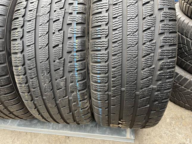 225/50 R17 Kumho I'Zen KW27 зимние нешипованные