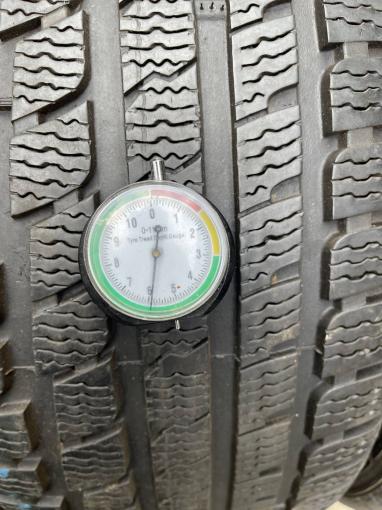 225/50 R17 Kumho I'Zen KW27 зимние нешипованные