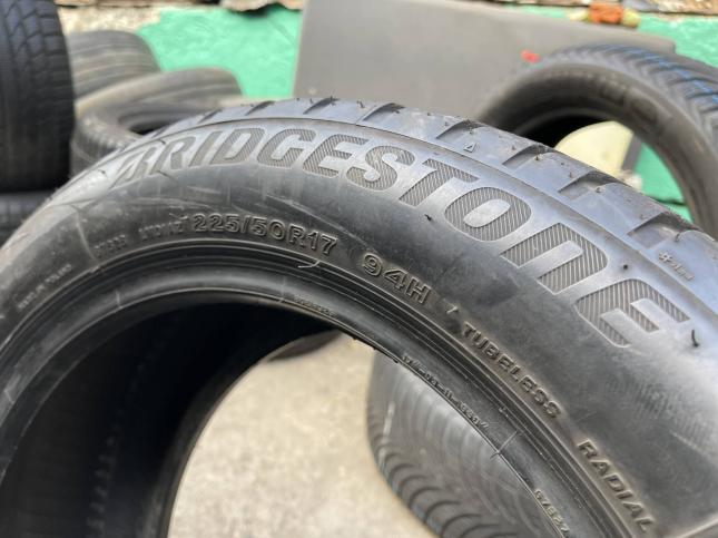 225/50 R17 Bridgestone Blizzak LM-001 зимние нешипованные