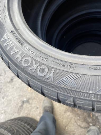 225/50 R17 Yokohama W.Drive V902A зимние нешипованные